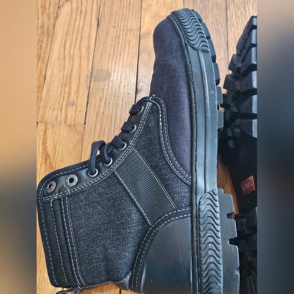Levi's Richmond Boots Black Denim Leather Red Tab Lace Up Men's Size 9.5 EUC